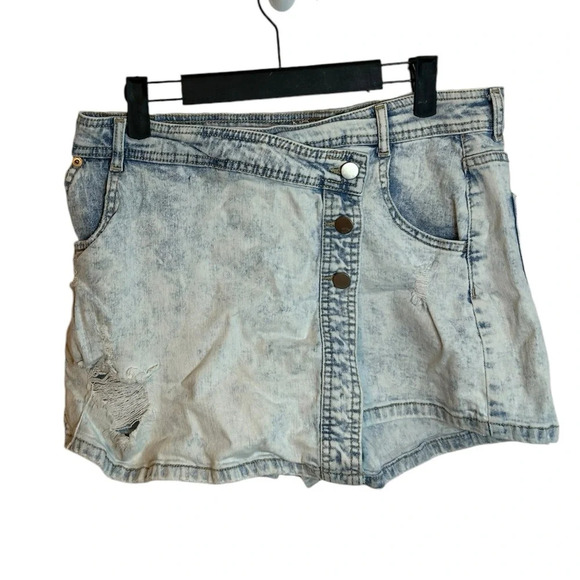 No Boundaries Acid Wash Mini Skort - Picture 1 of 5